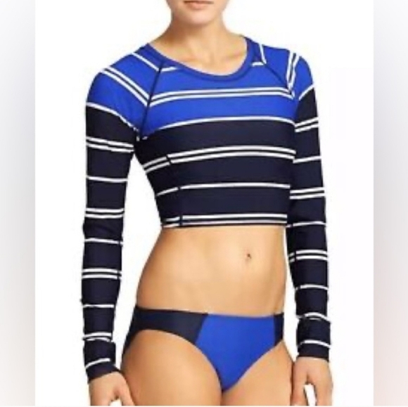 NWOT ATHLETA Blue,Black &White Striped Crop Top Rashguard UPF 50+Sz M TOP ONLY - Picture 1 of 13